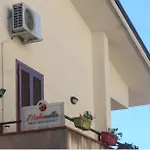 Melanella Panzió